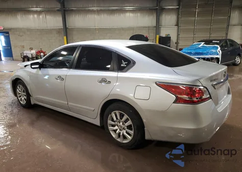 2015 Nissan Altima 2.5 z USA, uszkodzony, nr VIN 1N4AL3AP2FN886820